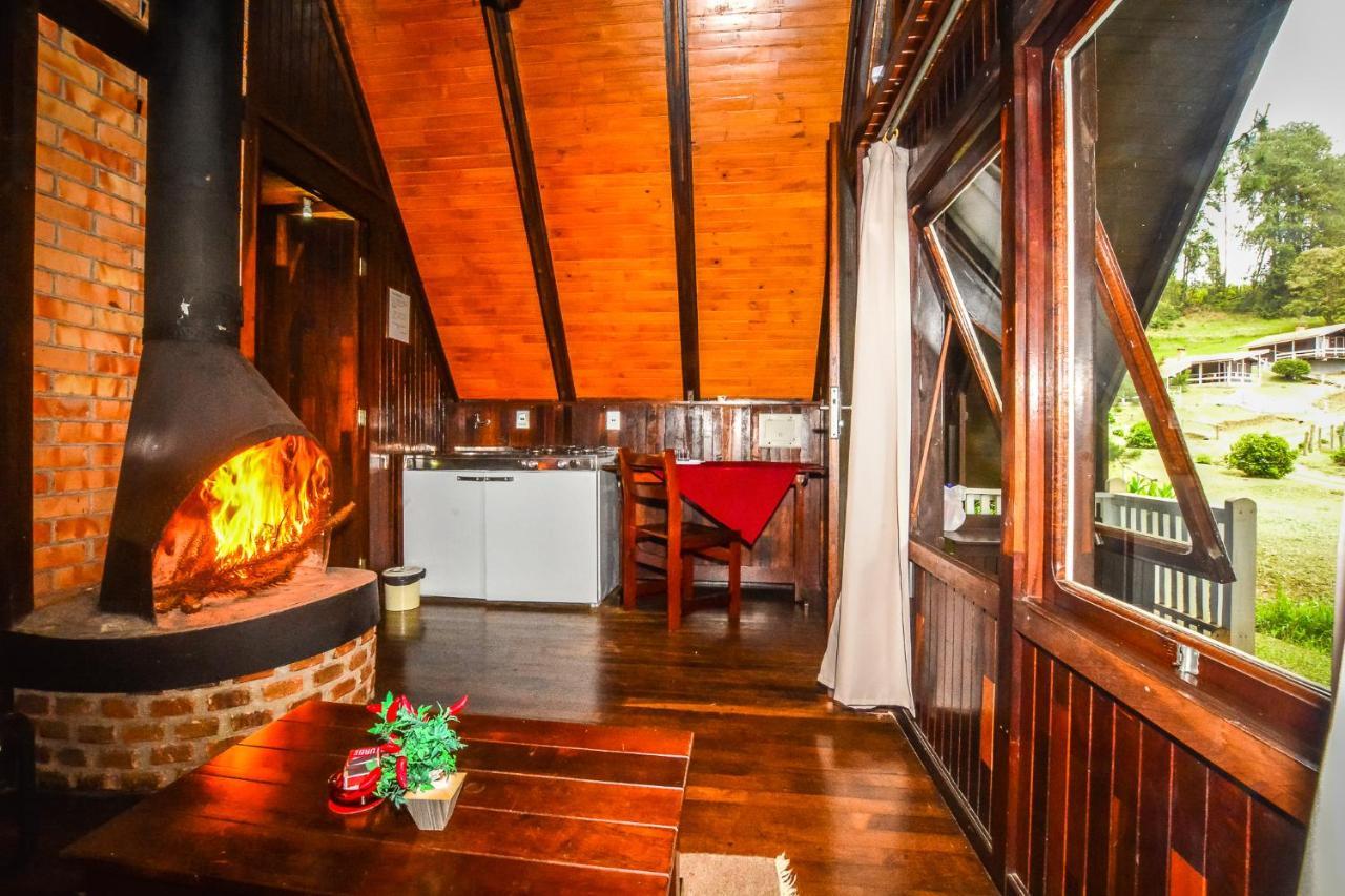 Hotel Fazenda Floresta Negra Монти-Верди Экстерьер фото